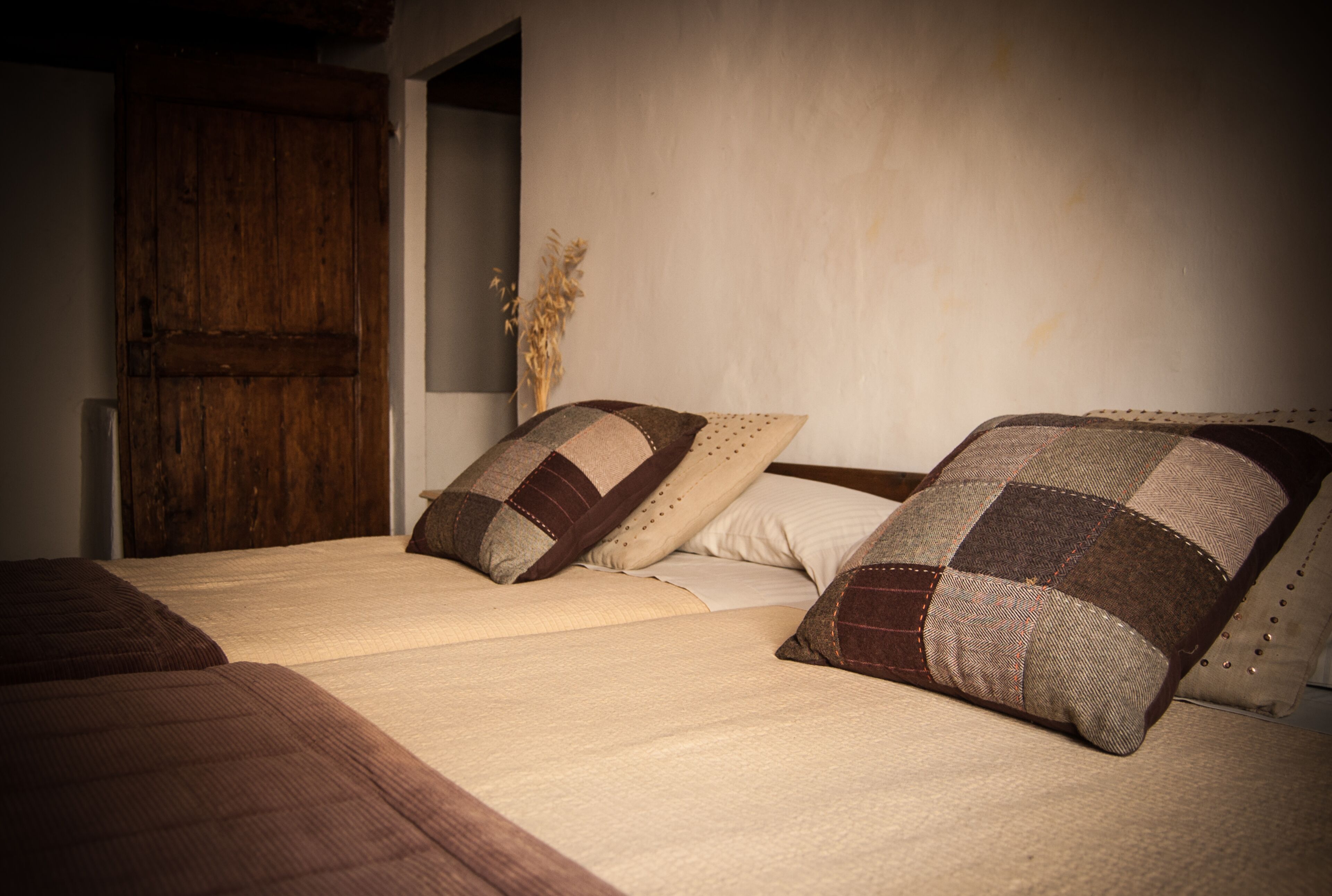 4 slaapkamers, reisbedje, wifi, beddengoed