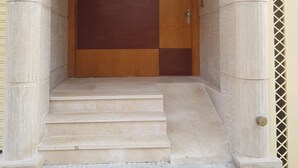 Entrée de l’hébergement