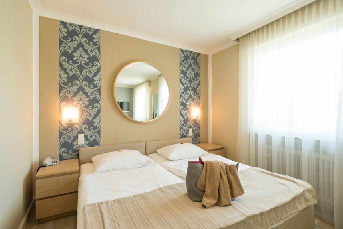 In-room safe, desk, laptop workspace, soundproofing