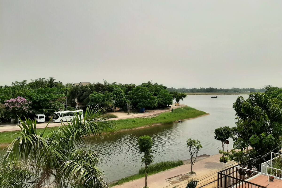 Phòng đôi hoặc 2 giường đơn dành cho gia đình | Ban công