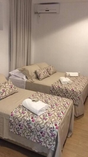 Wifi gratis y ropa de cama