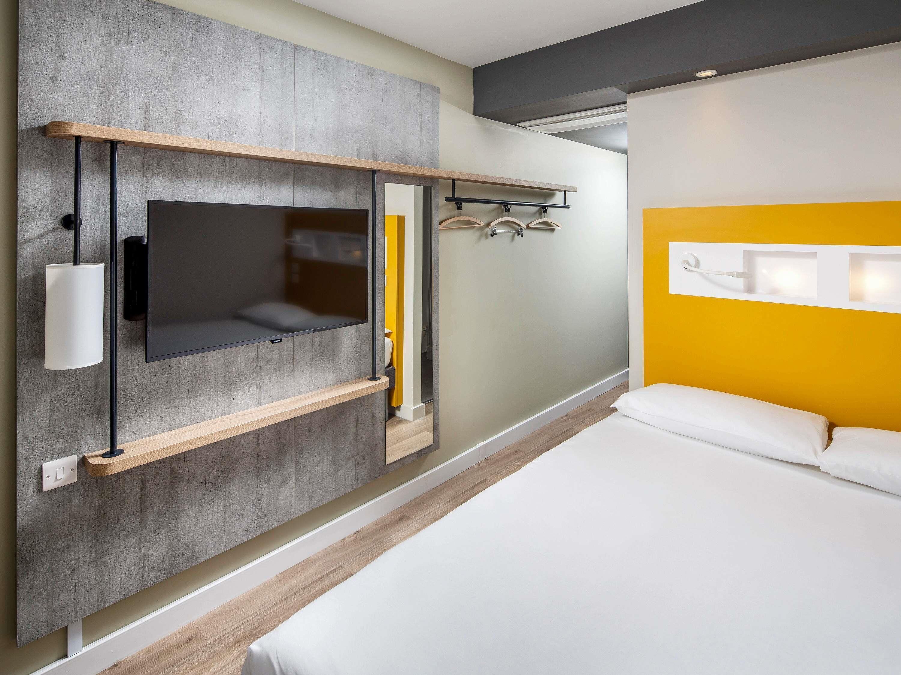Habitación, 1 cama matrimonial | Cortinas blackout, insonorización, cuna de viaje y wifi gratis 