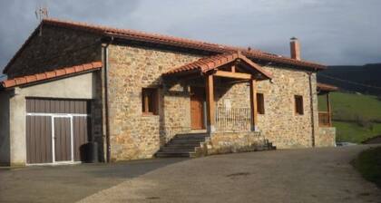 Maalaistalo «La Barcenilla»