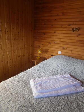 1 Schlafzimmer, Bügeleisen/Bügelbrett, Reisekinderbett, kostenloses WLAN