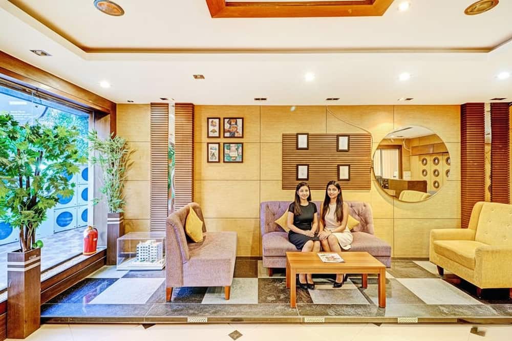 FabHotel Mayuri Residency