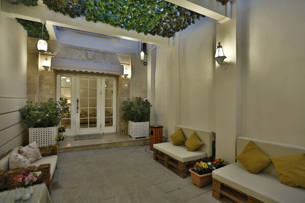 Courtyard - Sweet House Boutique Hotel (Baku)