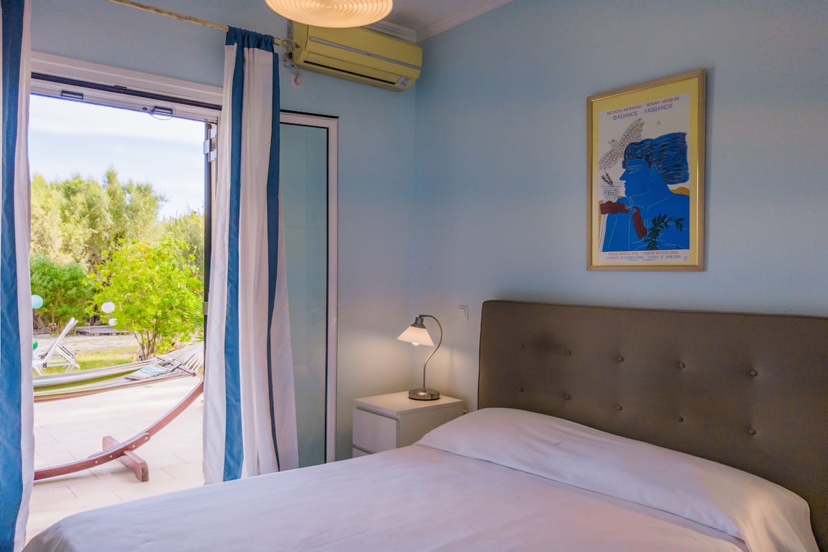 Deluxe appartement, 3 slaapkamers, uitzicht op zee (Odysseus Ground) | 3 slaapkamers, luxe beddengoed, geluiddichte muren