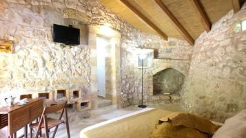 Appartamento, 1 camera da letto | Una cassaforte in camera, lenzuola