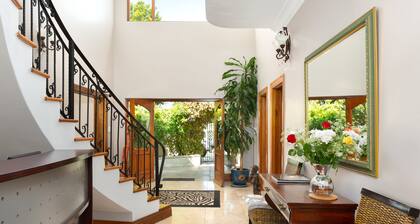 Thomson's Accommodation