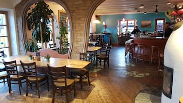 Ontbijtbuffet in het weekend (EUR 9 per persoon)