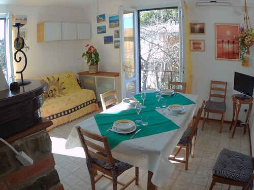 Komfortable Wohnung mit Garten 1 km vom Meer entfernt.