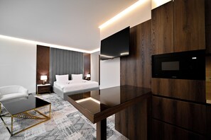 In-room safe, desk, laptop workspace, blackout curtains - Venice Hotel (Yerevan)