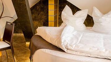 In-room safe, soundproofing, free WiFi