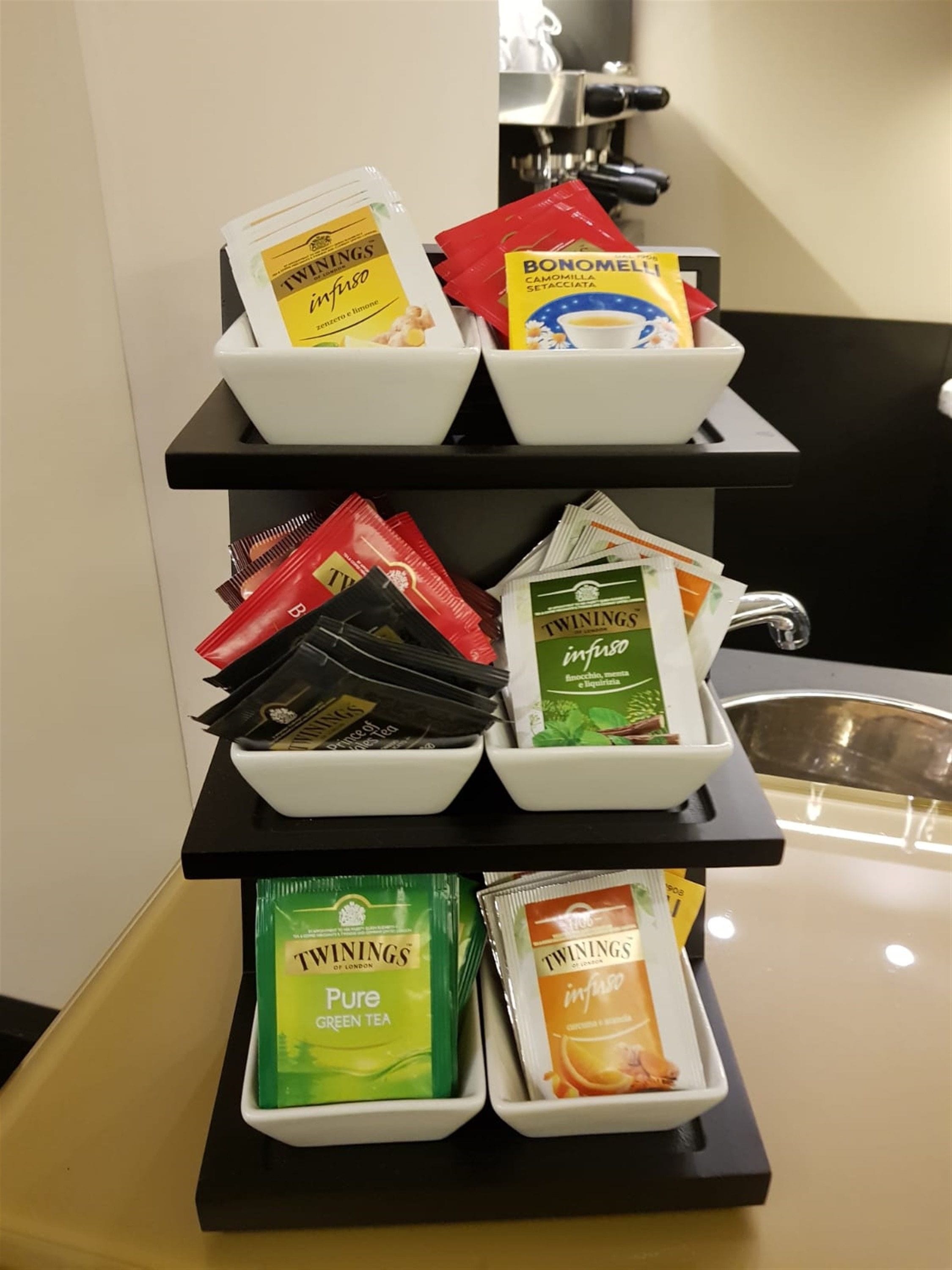 breakfast (eur 15 per person)