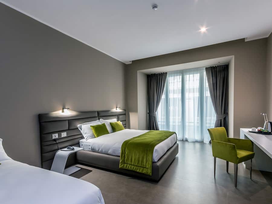 Camera Deluxe | Minibar, una cassaforte in camera, una scrivania, tende oscuranti