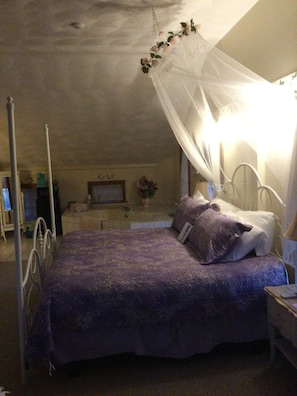 Quarto superluxo, 1 cama King, para não fumantes, vista para o rio | Individualmente decorados, individualmente mobiliados, escrivaninha