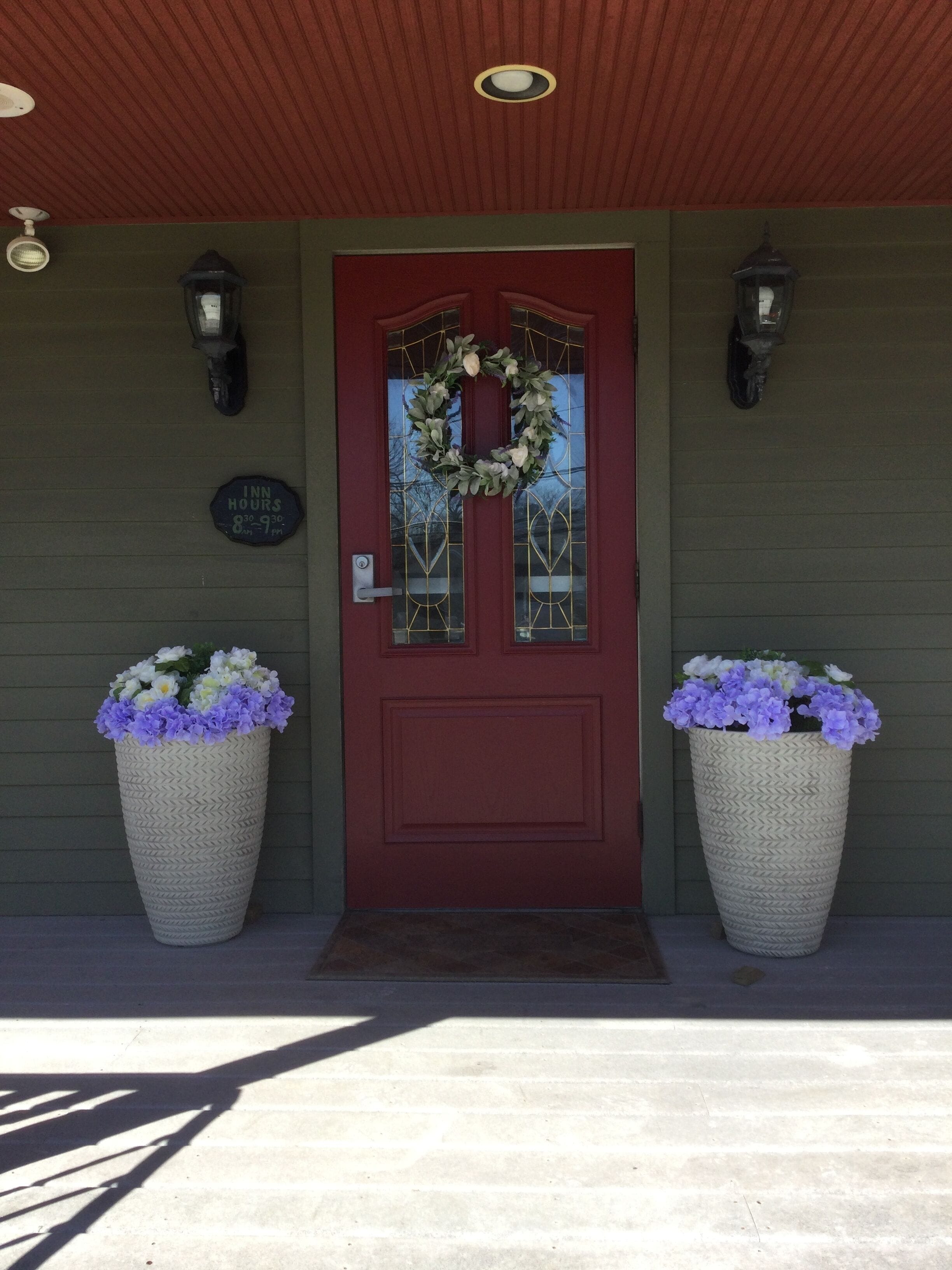 Vista frontal de la propiedad