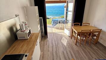 1 camera, Wi-Fi, lenzuola