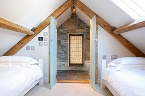 Apartment, Non Smoking | Soundproofing, free WiFi, bed sheets - The Coach House at Gileston Manor (Barry)