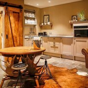 The Stalls at Gileston Manor