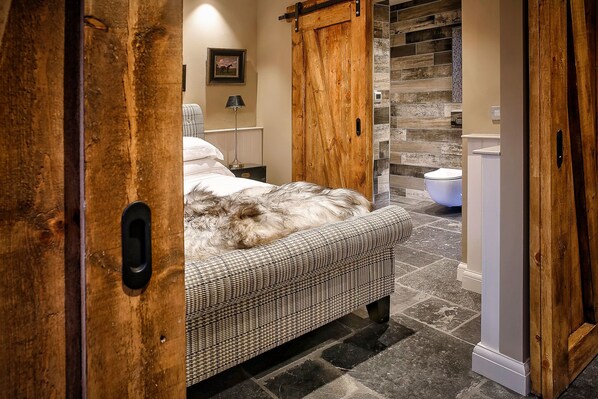 Apartment, Non Smoking | Bathroom