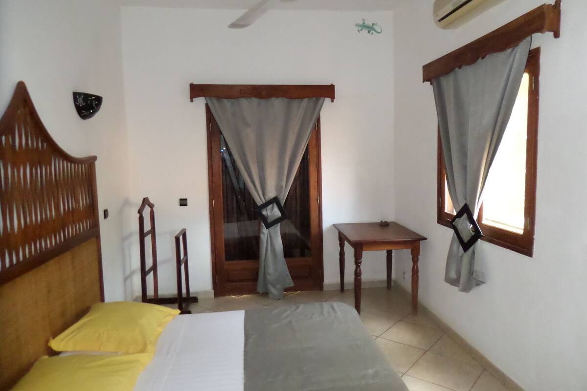 1 chambre, coffre-fort, accès au Wi-Fi (inclus), literie fournie