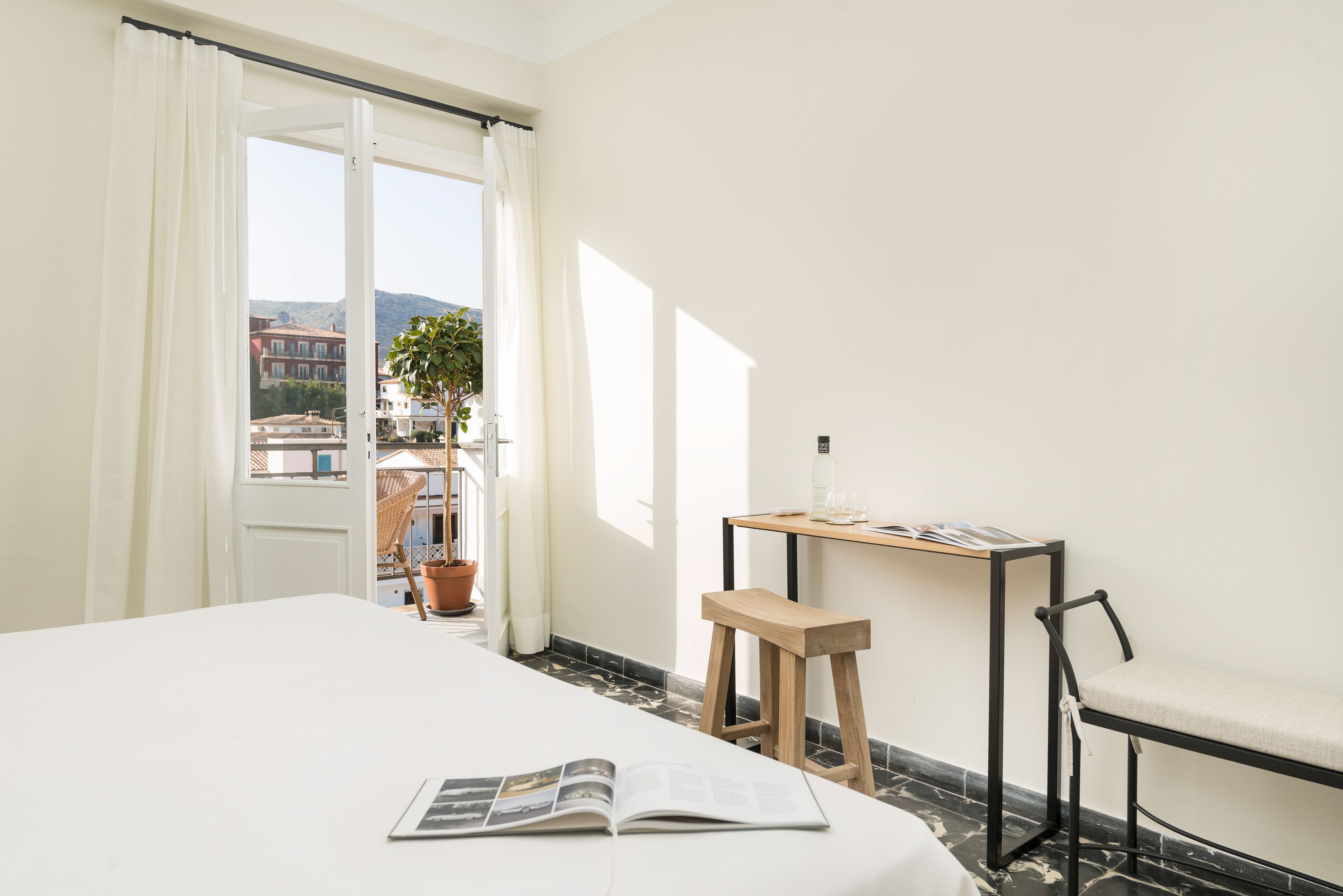 1 dormitori, minibar, wifi gratuïta i roba de llit 