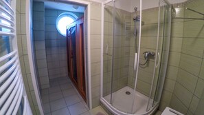 Apartment, Sauna (1) | Bathroom | Free toiletries, hair dryer, towels - Villa Impresja (Swieradow-Zdroj)