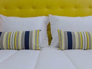 Apartment, 2 Bedrooms | Desk, blackout curtains, soundproofing, iron/ironing board - Rs porto Apartments (Porto)