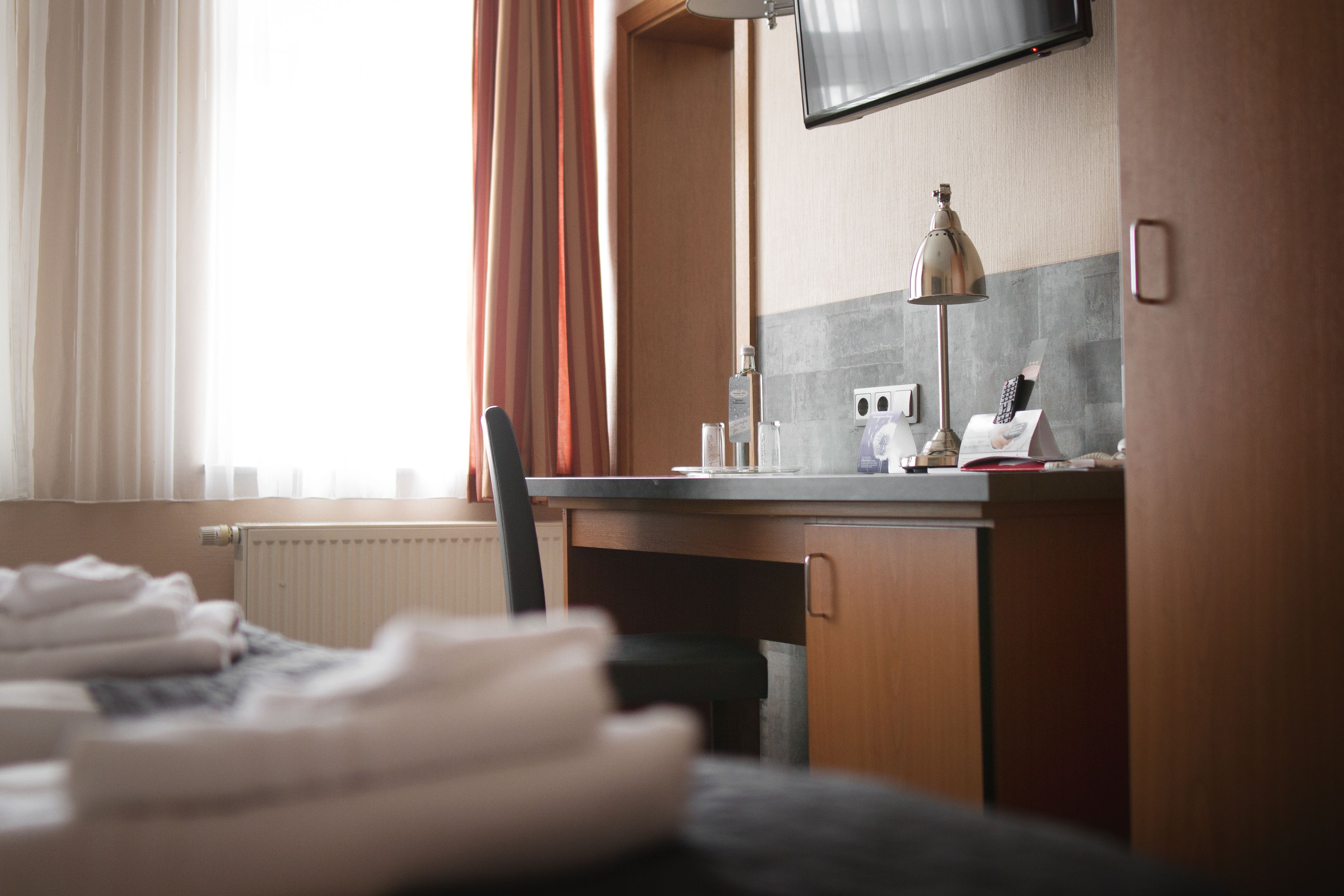 standard double room | 1 bedroom, desk, blackout curtains, free wifi