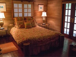 Apartment, 2 Queen Beds (Spectacular Farm Unique Peaceful Wood)