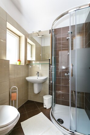 Classic Apartment, Multiple Beds, Non Smoking, Garden View | Bathroom - Apartments Valencic (Punat)