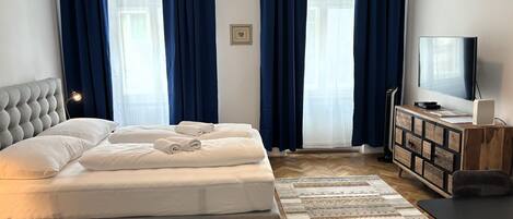 3 bedrooms, desk, iron/ironing board, travel cot