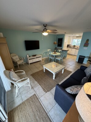 TV - Sundown B 32 (Pensacola)