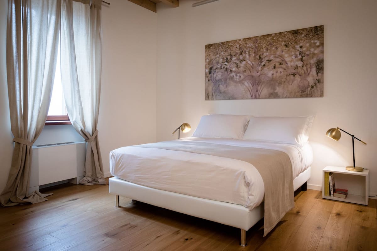 In-room safe, free WiFi, bed sheets, wheelchair access