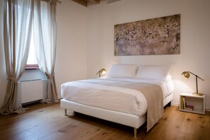 In-room safe, free WiFi, bed sheets, wheelchair access - La Ripa Boutique Hotel (Albino)