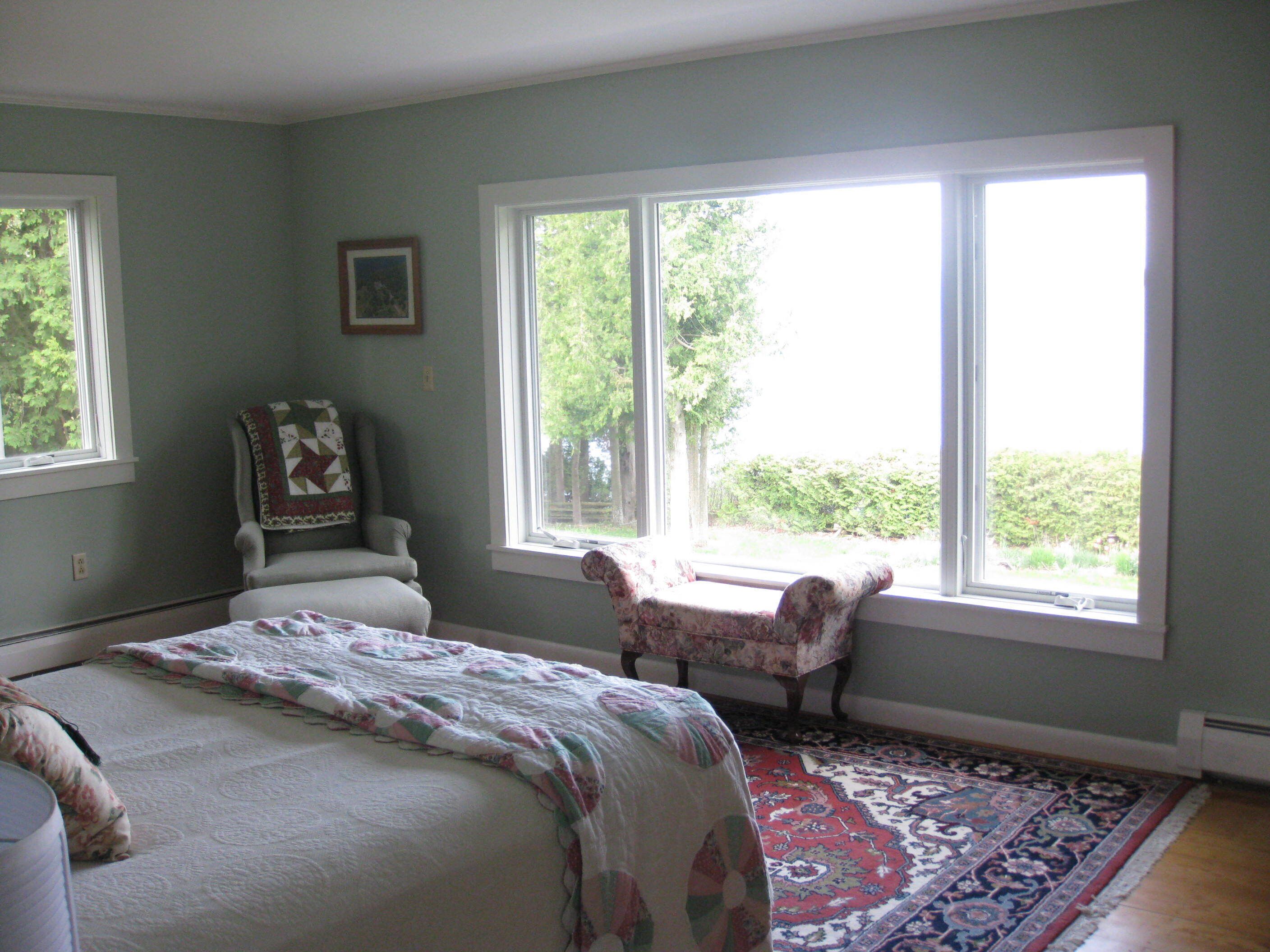 "Spectacular Lake Champlain Retreat"