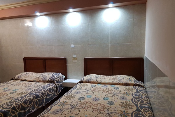 Quarto triplo | Frigobar, escrivaninha, Wi-Fi de cortesia, roupa de cama
