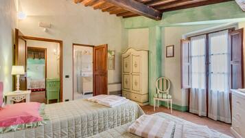 2 Schlafzimmer, BĂŒgeleisen/BĂŒgelbrett, Reisekinderbett, kostenloses WLAN