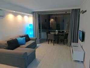 TV - TENERIFE GOLF SUR APARTMENT (CANARIAS)