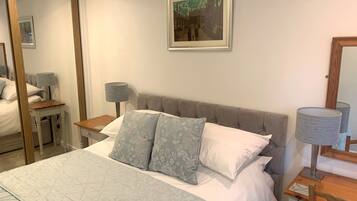 Egyptian cotton sheets, premium bedding, individually decorated
