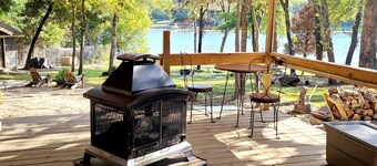 Beautiful Cabin for Two on Cedar Creek Lake