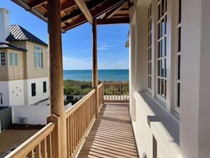 Property grounds - Gulf Views-Rosemary Beach Carriage House-2 Bikes (Rosemary Beach)