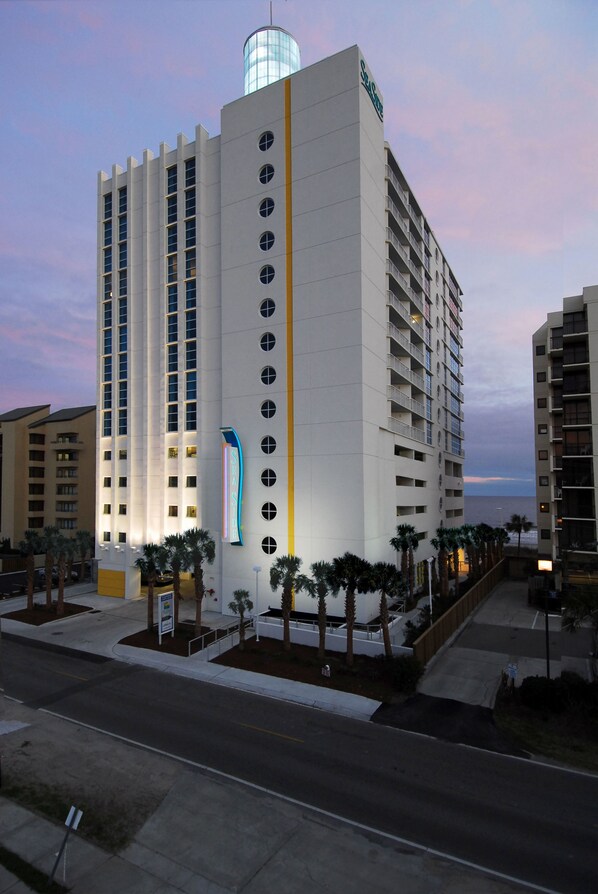 Front of property - evening/night - Seaside Resort (North Myrtle Beach)