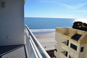 Beach/ocean view - Seaside Resort (North Myrtle Beach)