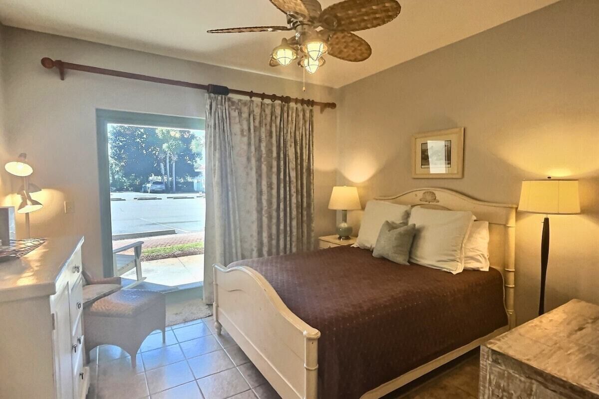 Bügeleisen/Bügelbrett, kostenloses WLAN, Bettwäsche