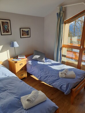 9 bedrooms, in-room safe, iron/ironing board, free WiFi