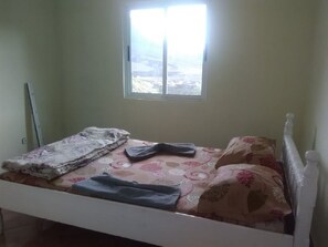 6 bedrooms, wheelchair access