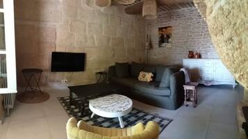 Smart-tv en een open haard