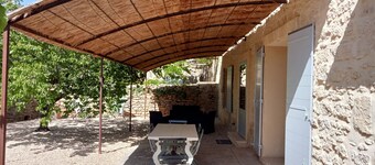 Stone house - medieval village South of France - commodities & services included